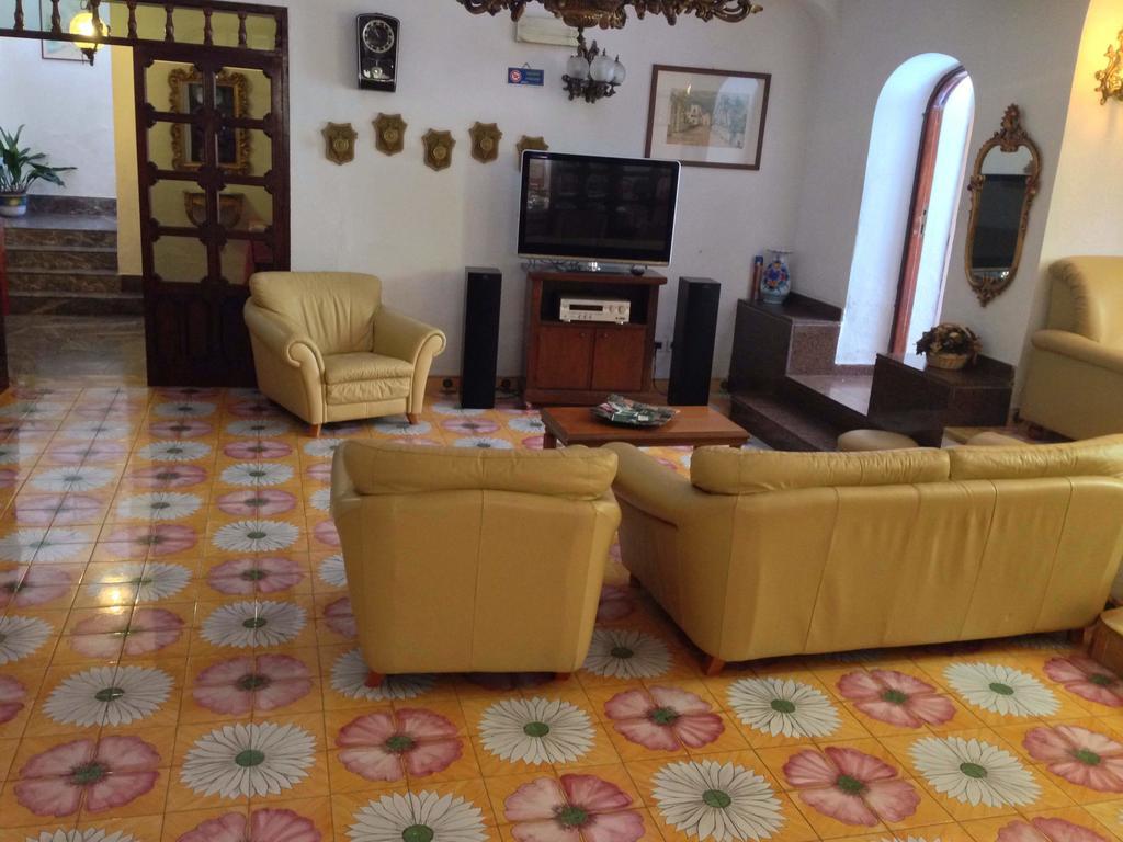 Hotel Villa Hermosa Искья Экстерьер фото