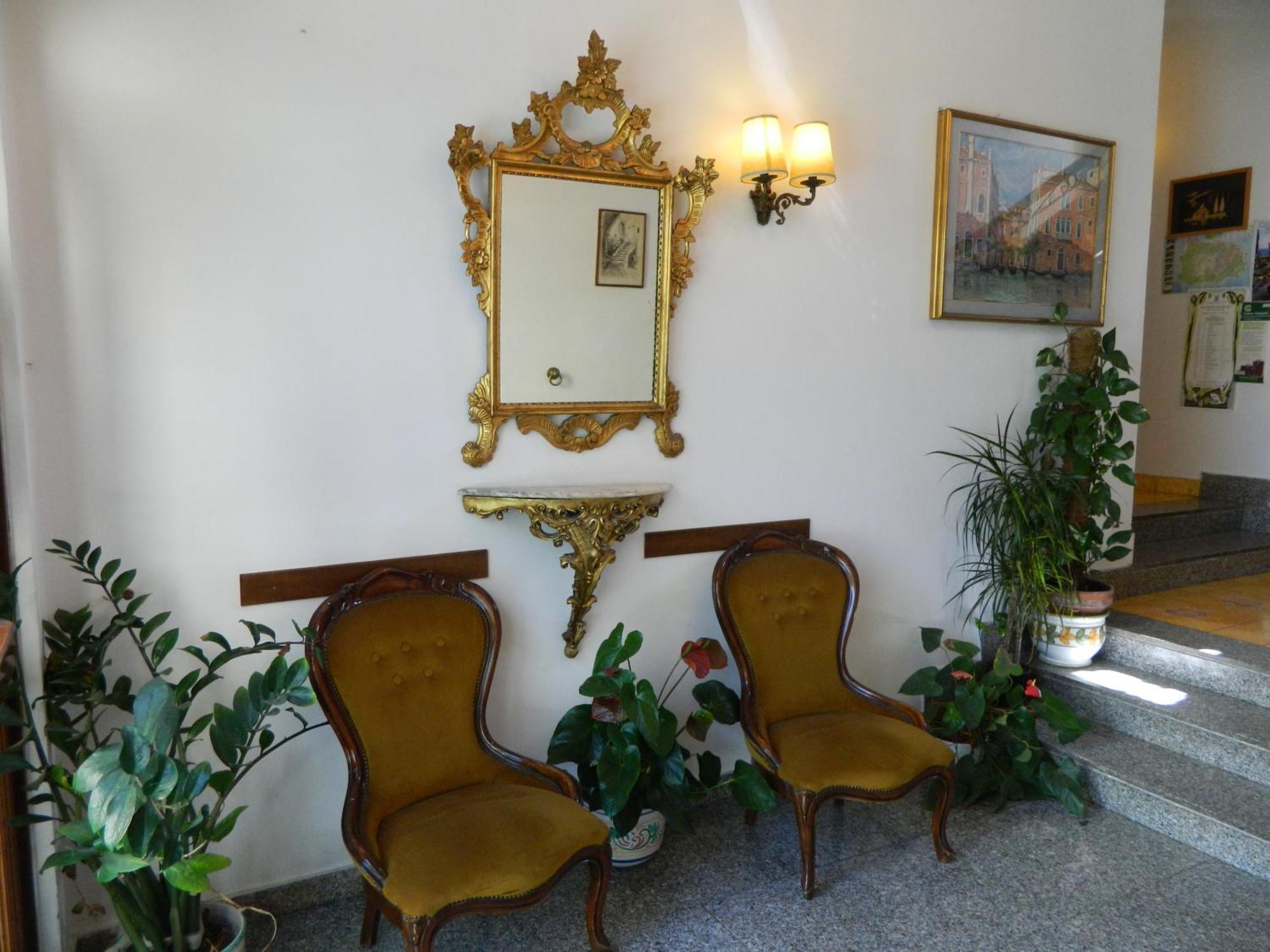 Hotel Villa Hermosa Искья Экстерьер фото